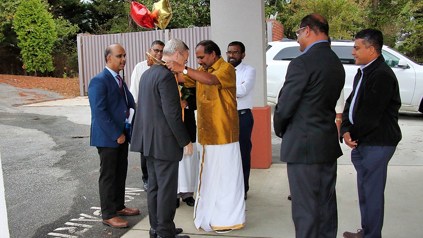 Bishop Zarama celebrates Mass with Triangle Tamil Community