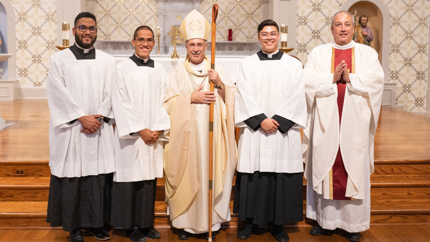 Seminarians close out summer, celebrate special Mass