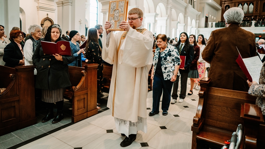 Chrism Mass draws Catholics from each deanery