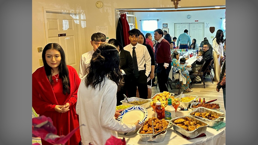 Bishop celebrates sacrament of confirmation in Elizabethtown