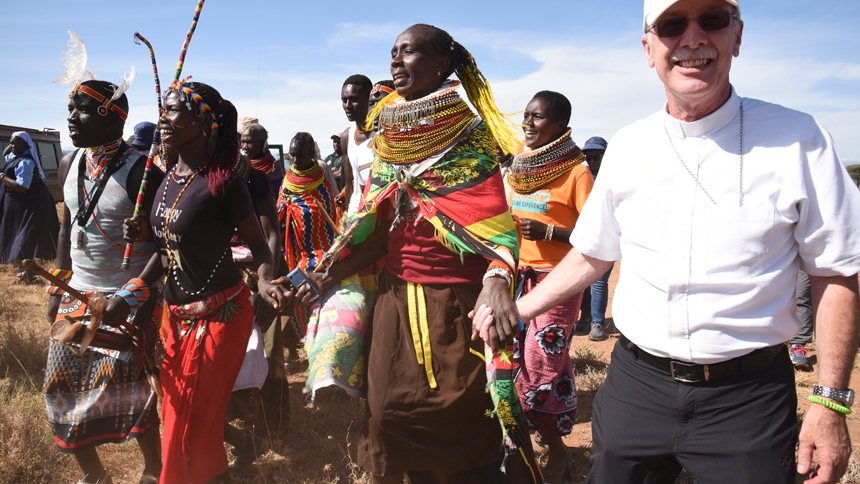 Bishop visits Kenya with CRS